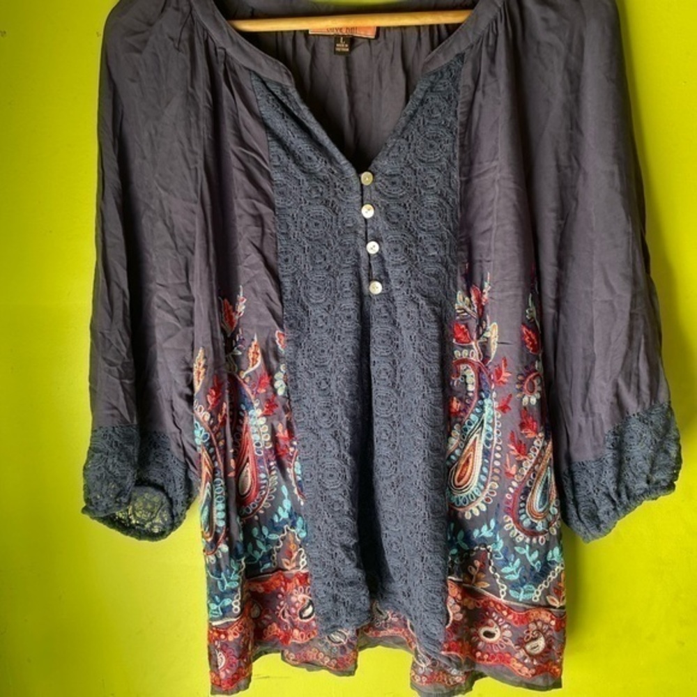 Anthropologie Olive Hill Shirt Womens M Sheer Button Up Shaped Hem Boho Fall